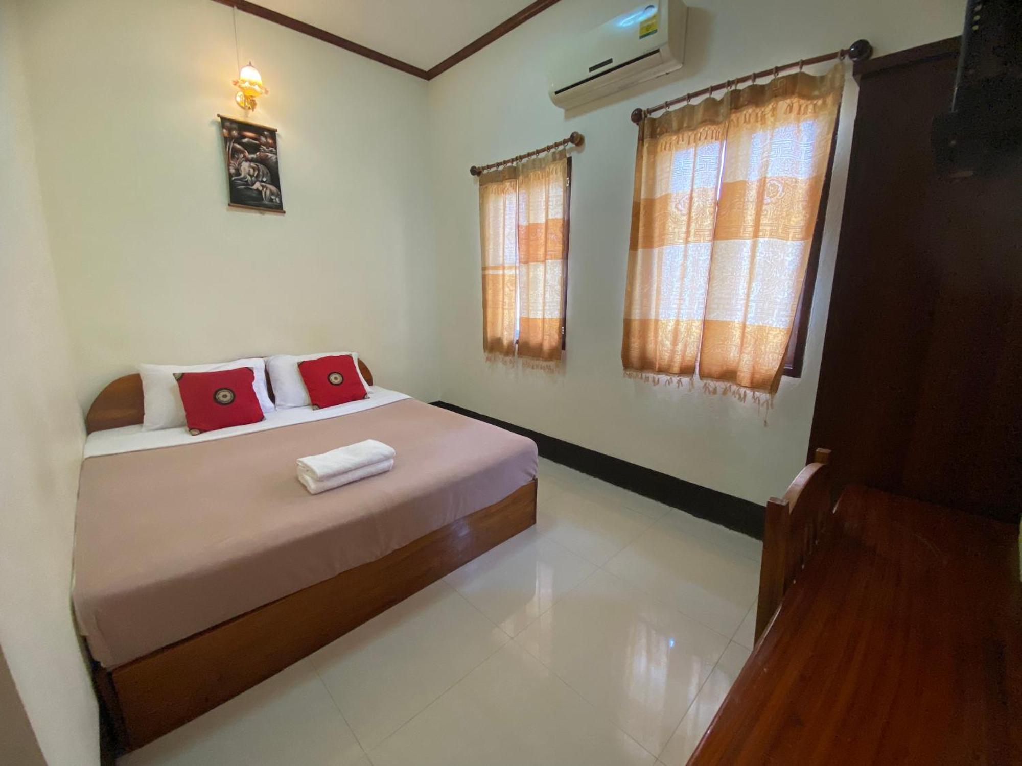 A Tee Guesthouse Luang Prabang Buitenkant foto