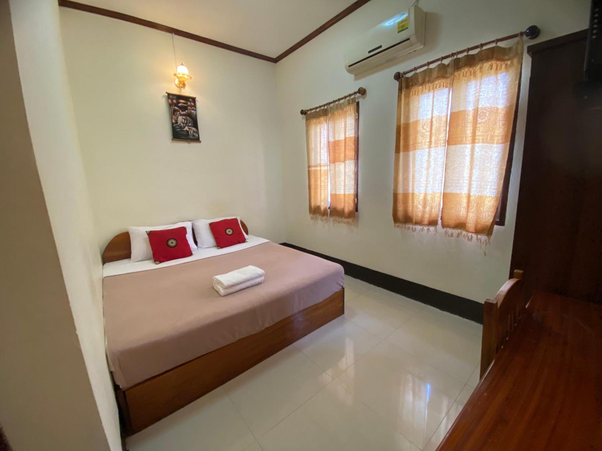 A Tee Guesthouse Luang Prabang Buitenkant foto