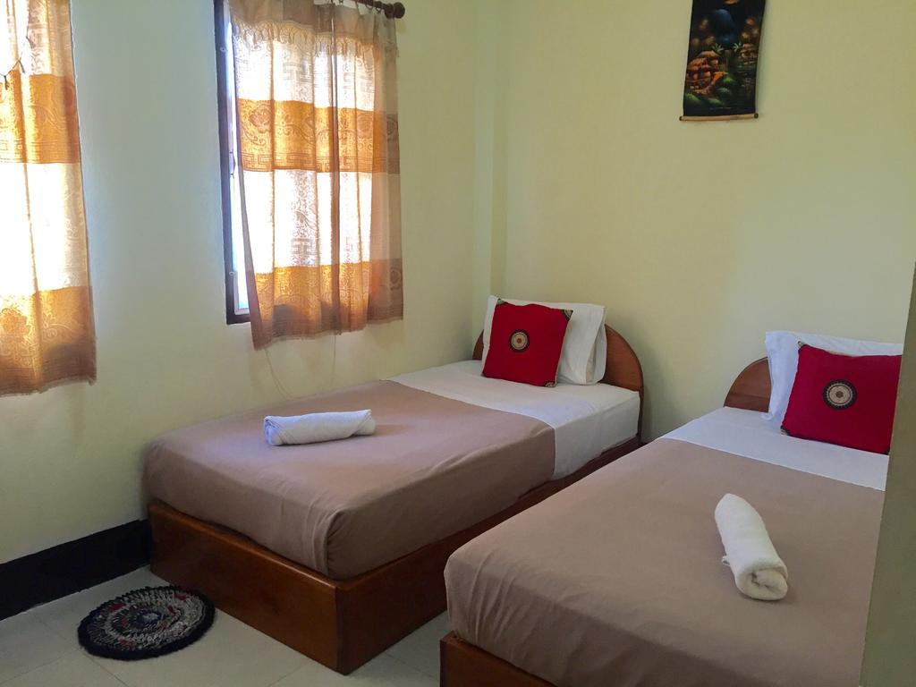 A Tee Guesthouse Luang Prabang Buitenkant foto